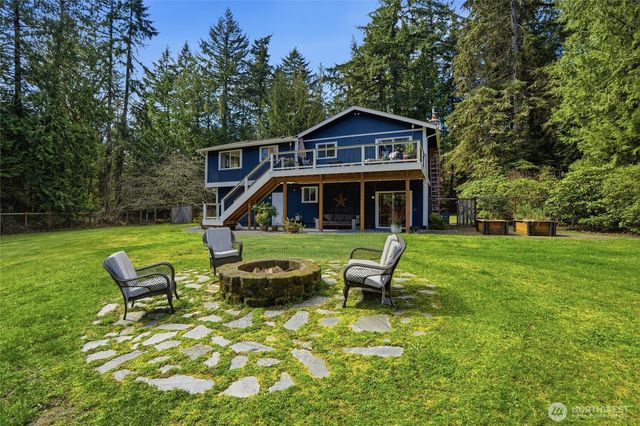 2065 Opdal Rd E, Port Orchard, WA 98366