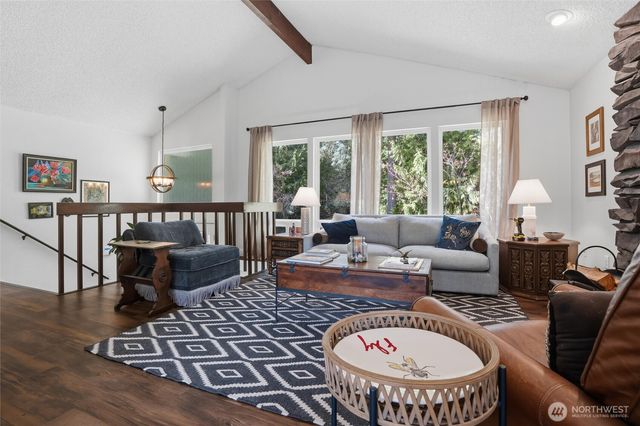 2065 Opdal Rd E, Port Orchard, WA 98366