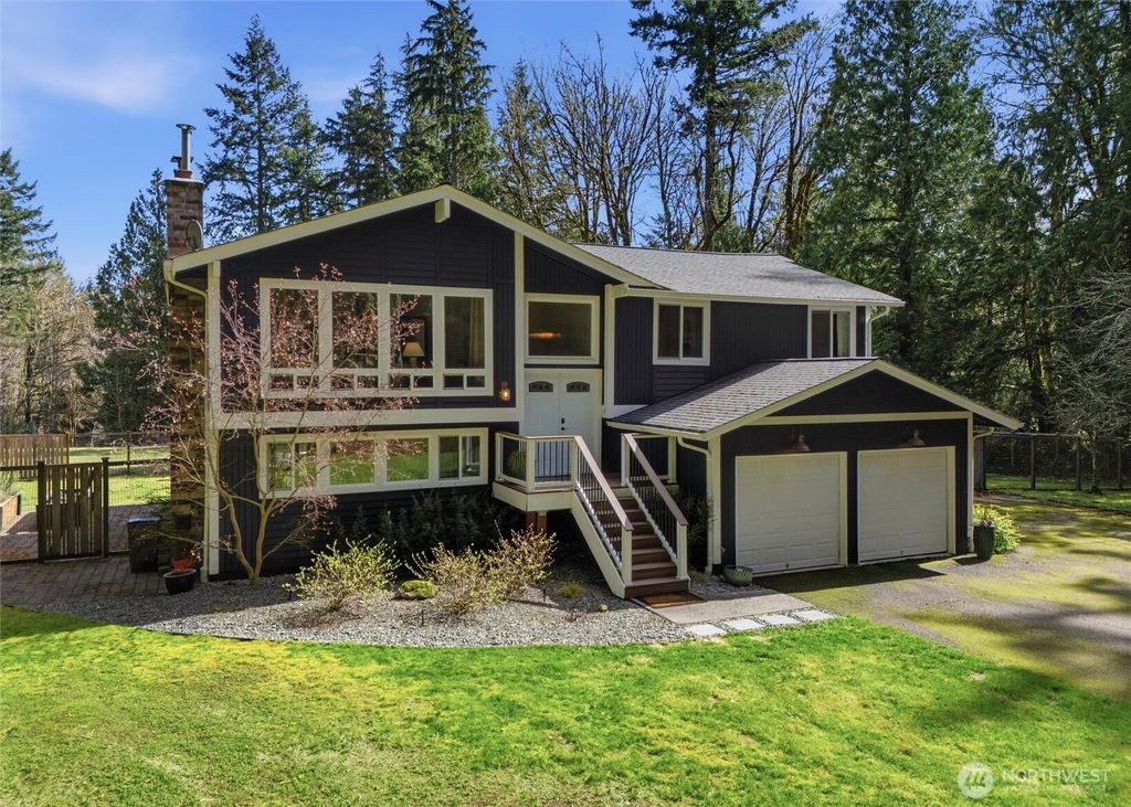 2065 Opdal Rd E, Port Orchard, WA 98366