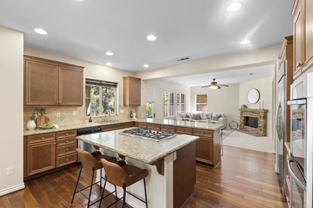 624 Weatherstone Way, San Marcos, CA 92078