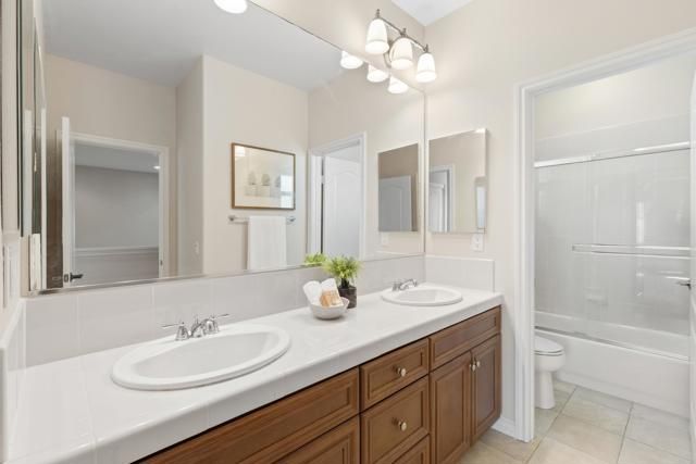 624 Weatherstone Way, San Marcos, CA 92078