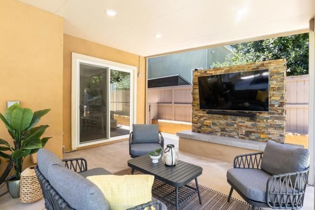 624 Weatherstone Way, San Marcos, CA 92078