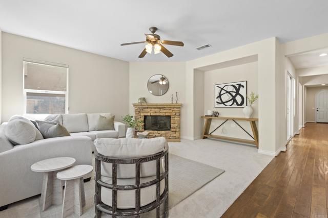624 Weatherstone Way, San Marcos, CA 92078