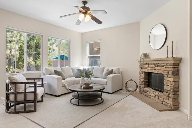 624 Weatherstone Way, San Marcos, CA 92078