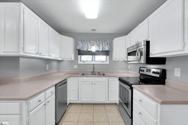 212 Lakeside Circle, Greenville, SC 29615