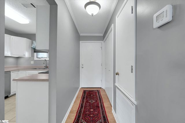 212 Lakeside Circle, Greenville, SC 29615