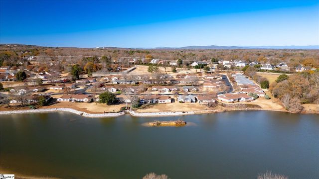 212 Lakeside Circle, Greenville, SC 29615