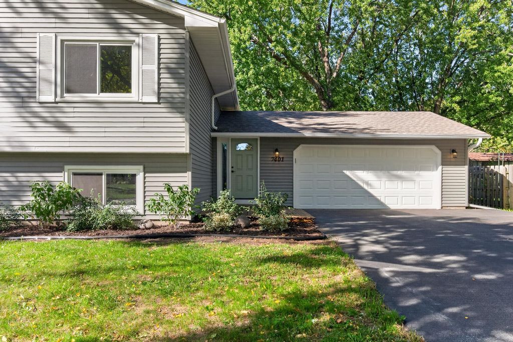 7401 James Avenue N, Brooklyn Park, MN 55444 — photo 3
