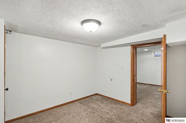 6870 Fremont Street, Lincoln, NE 68507