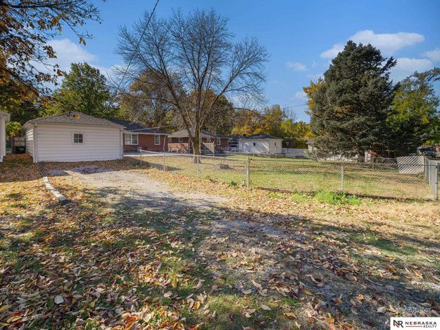 6870 Fremont Street, Lincoln, NE 68507