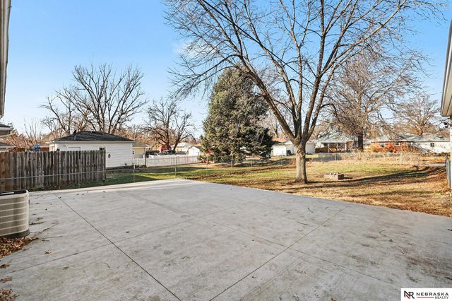 6870 Fremont Street, Lincoln, NE 68507
