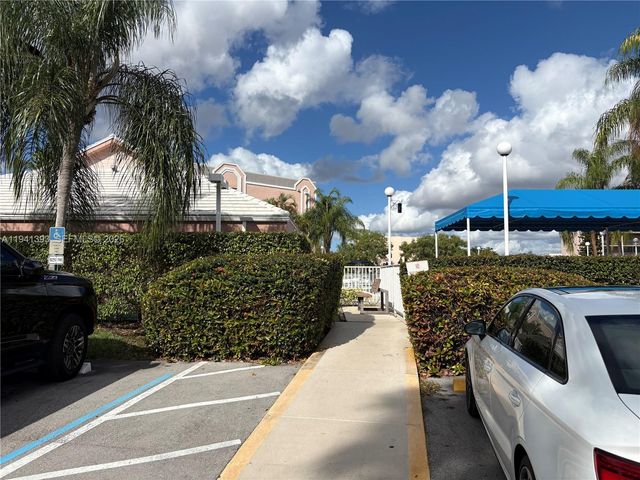 2602 NW 103rd Ave 401, Sunrise, FL 33322