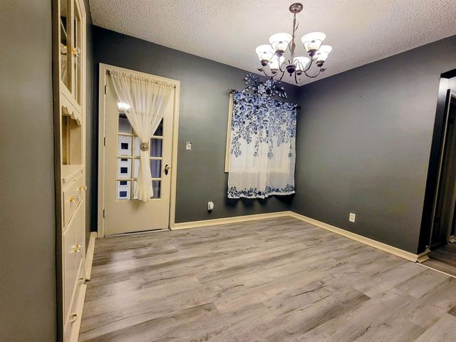 1282 S Minneapolis, Wichita, KS 67211