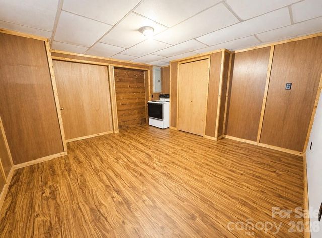 3253 US 70 Highway W, Marion, NC 28752