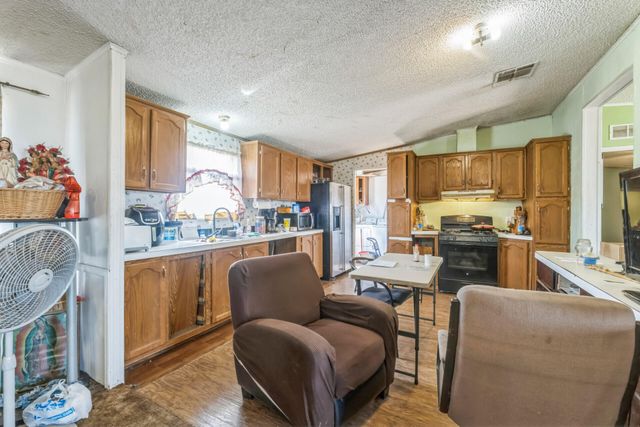 47 Turner Drive, Los Lunas, NM 87031