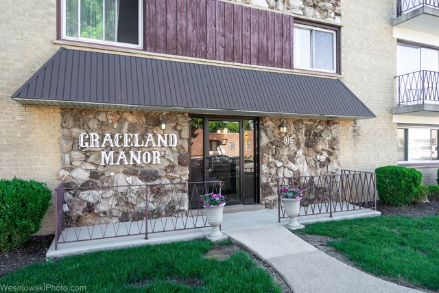 915 Graceland Avenue 1C, Des Plaines, IL 60016
