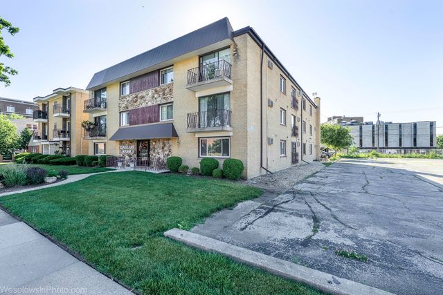 915 Graceland Avenue 1C, Des Plaines, IL 60016