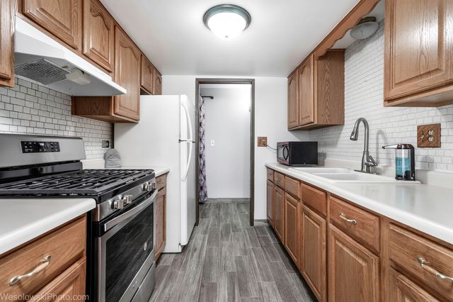 915 Graceland Avenue 1C, Des Plaines, IL 60016
