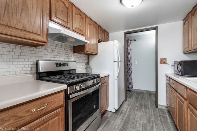 915 Graceland Avenue 1C, Des Plaines, IL 60016