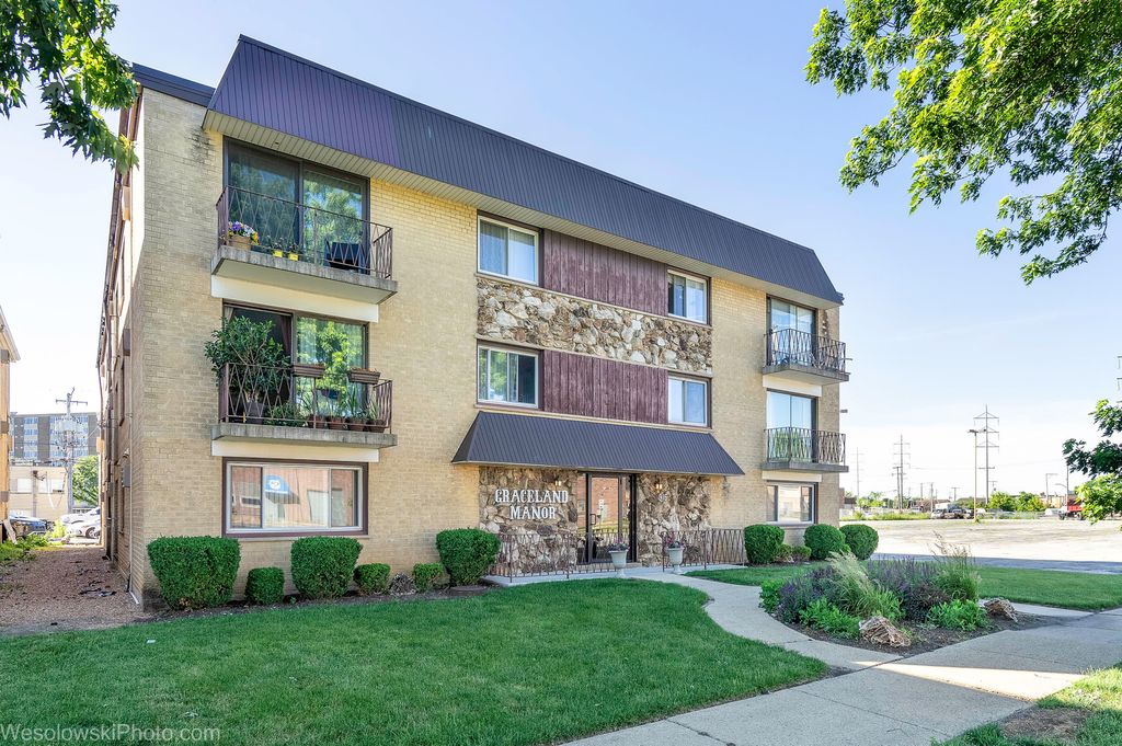 915 Graceland Avenue 1C, Des Plaines, IL 60016