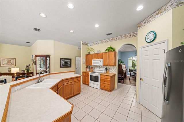 16731 SE 181ST TERRACE, Weirsdale, FL 32195