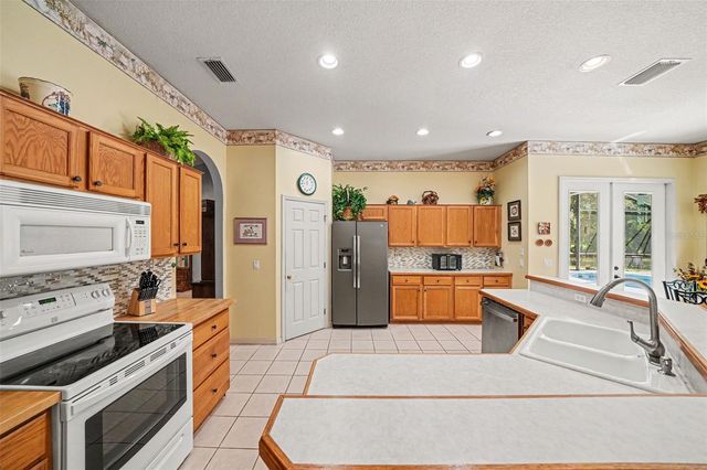 16731 SE 181ST TERRACE, Weirsdale, FL 32195