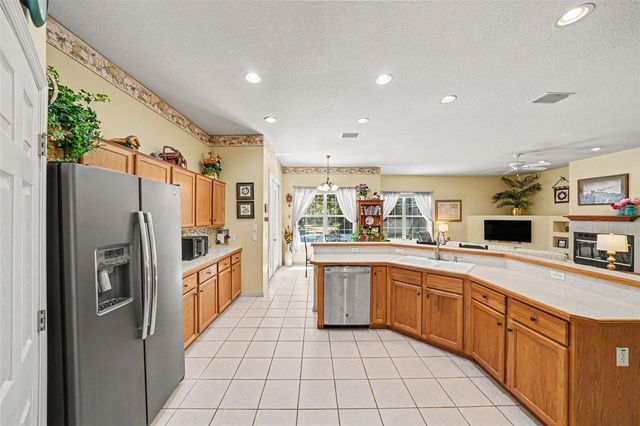 16731 SE 181ST TERRACE, Weirsdale, FL 32195