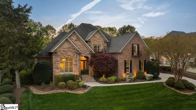 612 Brixton Circle, Simpsonville, SC 29681