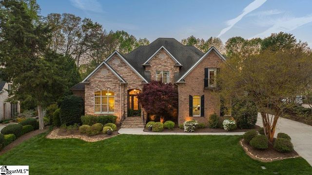 612 Brixton Circle, Simpsonville, SC 29681
