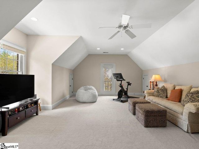 612 Brixton Circle, Simpsonville, SC 29681