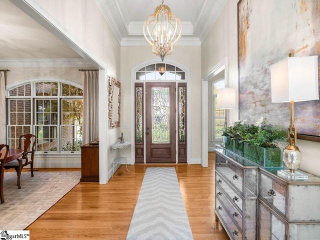 612 Brixton Circle, Simpsonville, SC 29681