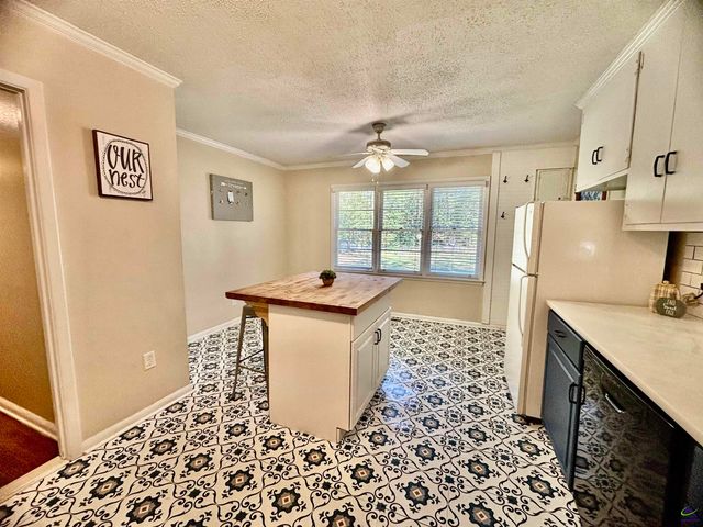 203 Woodland Drive, Warner Robins, GA 31088