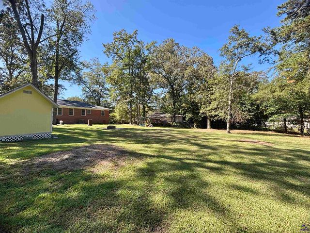 203 Woodland Drive, Warner Robins, GA 31088