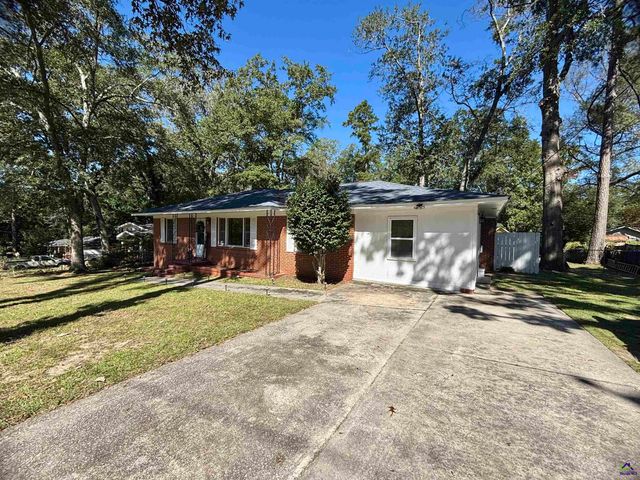 203 Woodland Drive, Warner Robins, GA 31088