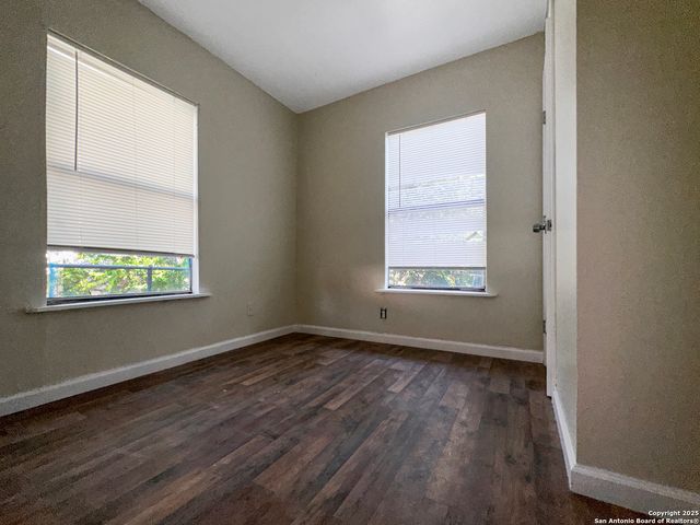 1225 Leal, San Antonio, TX 78207