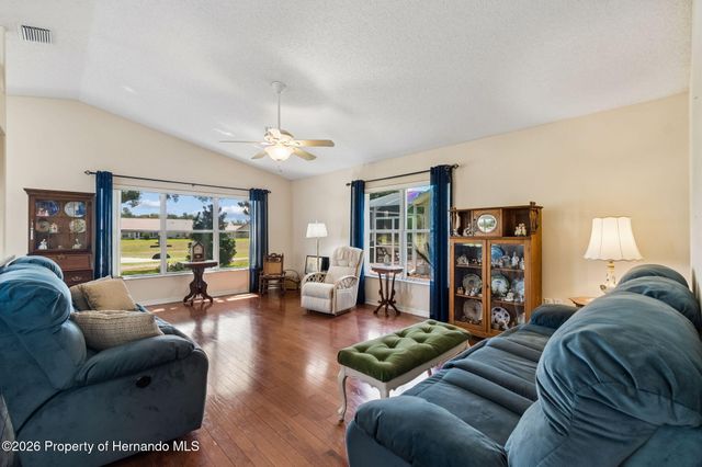 18508 Grand Club Drive, Hudson, FL 34667