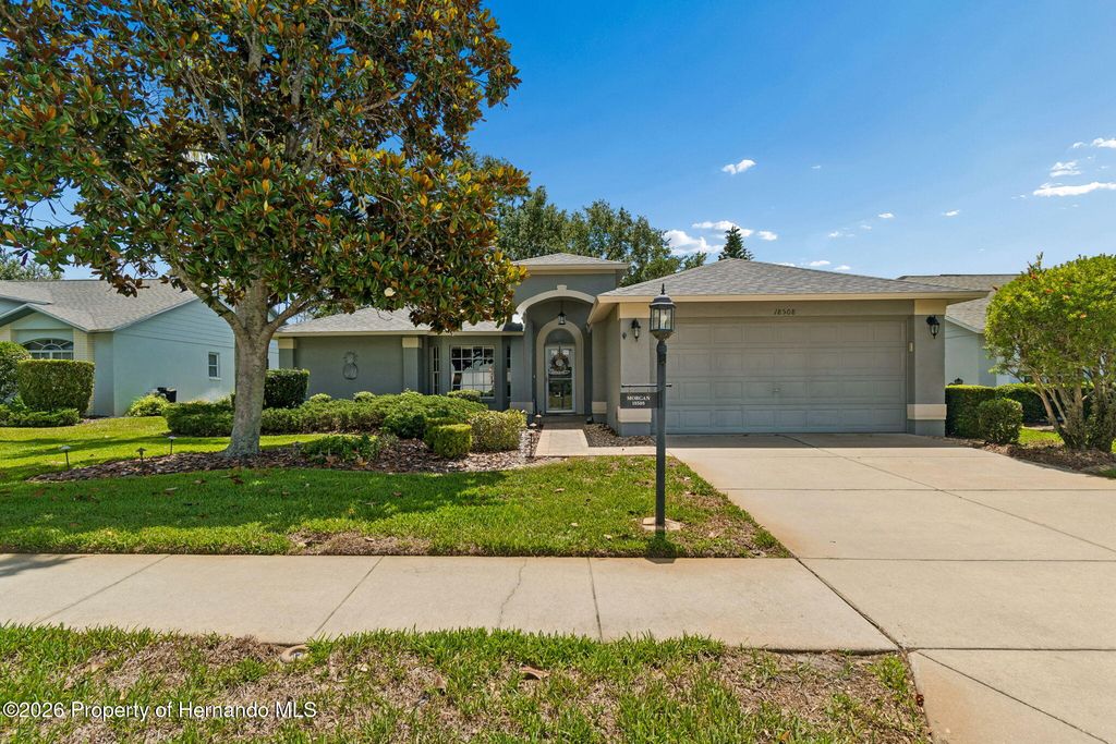18508 Grand Club Drive, Hudson, FL 34667