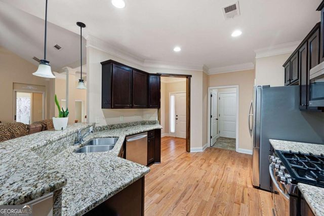 405 Wood Trace, Ball Ground, GA 30107