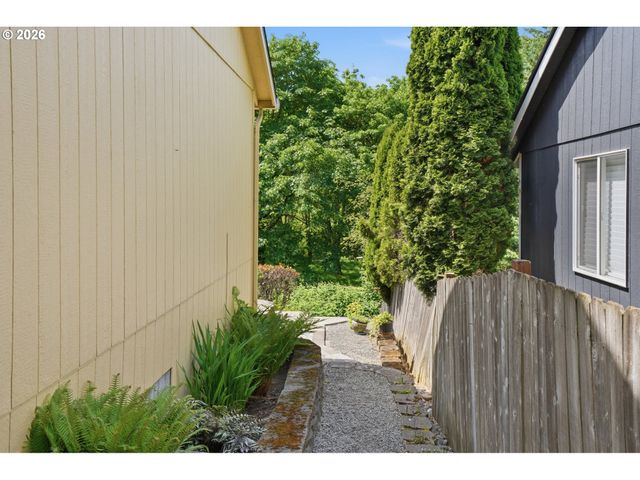 3003 Nw JULIA St, Camas, WA 98607