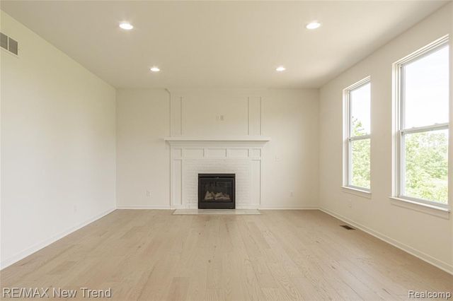 2001 Crested Butte Drive, White Lake, MI 48383