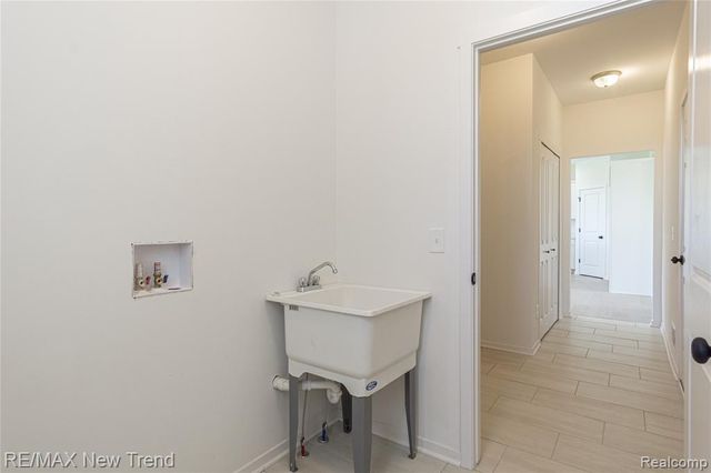 2001 Crested Butte Drive, White Lake, MI 48383