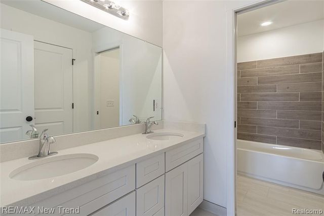 2001 Crested Butte Drive, White Lake, MI 48383