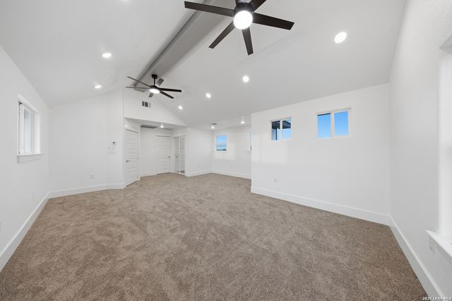 207 Hidden Ranch, Floresville, TX 78114
