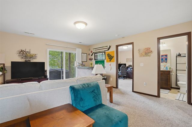 456 RJ Drive, Tiffin, IA 52340