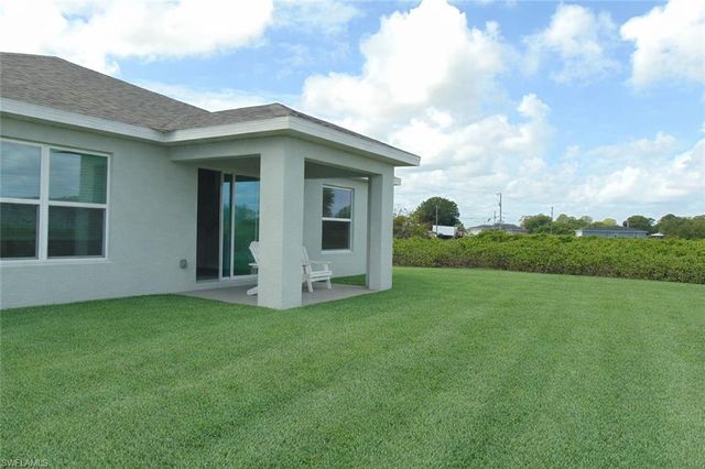 7005 Calder CIR, Labelle, FL 33935