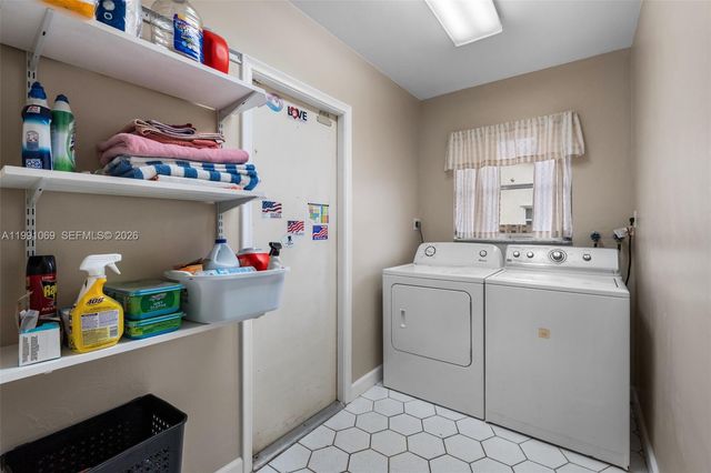 5171 SW 20th St, Plantation, FL 33317