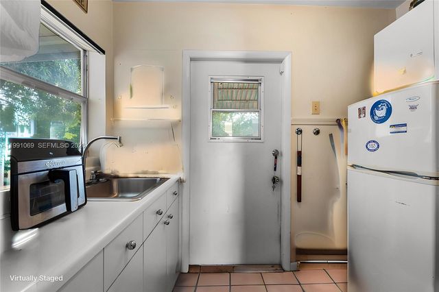 5171 SW 20th St, Plantation, FL 33317