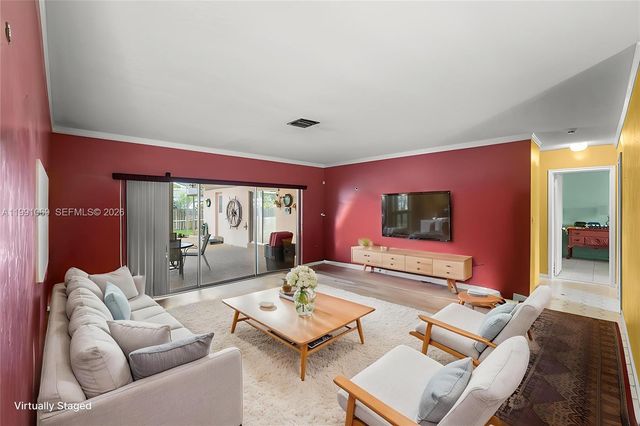 5171 SW 20th St, Plantation, FL 33317