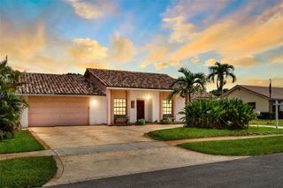 5171 SW 20th St, Plantation, FL 33317