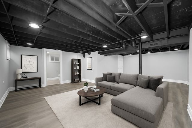 9624 W Shore Drive, Oak Lawn, IL 60453